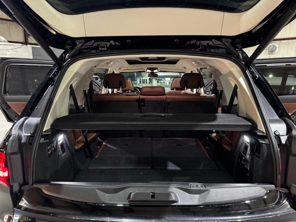 used 2020 BMW X7 car, priced at $28,999