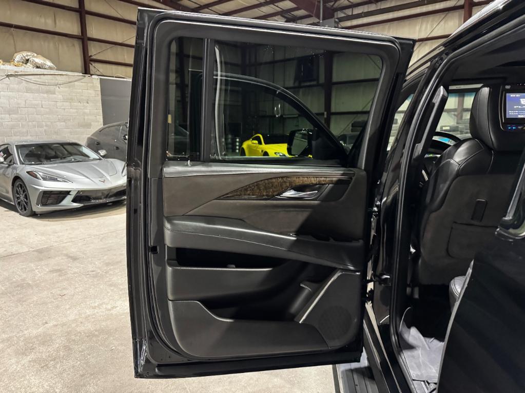 used 2015 Cadillac Escalade ESV car, priced at $24,999