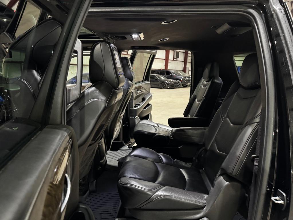 used 2015 Cadillac Escalade ESV car, priced at $24,999