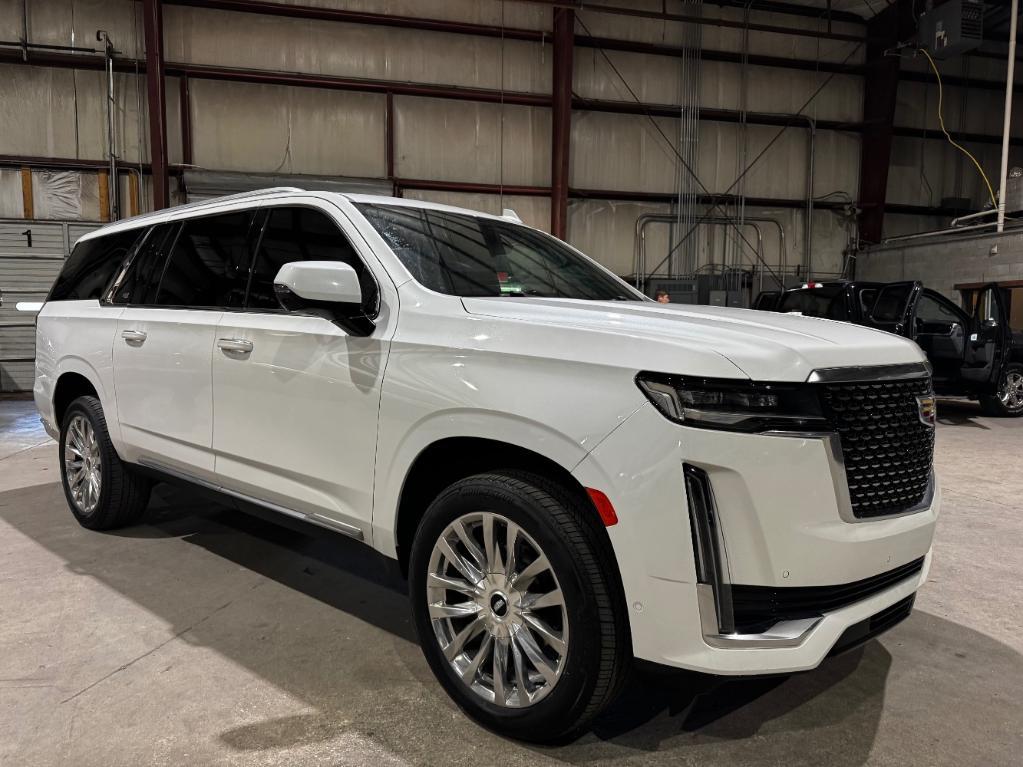 used 2021 Cadillac Escalade ESV car, priced at $52,999