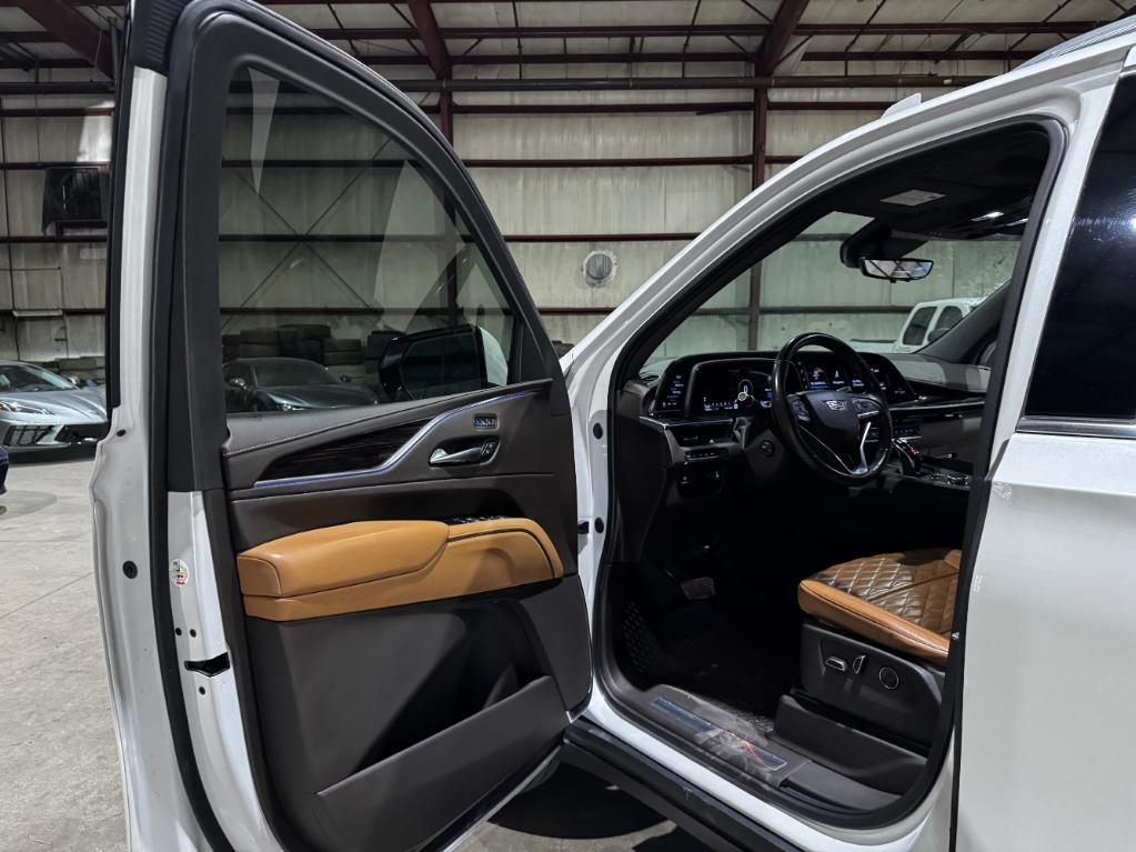 used 2021 Cadillac Escalade ESV car, priced at $52,999