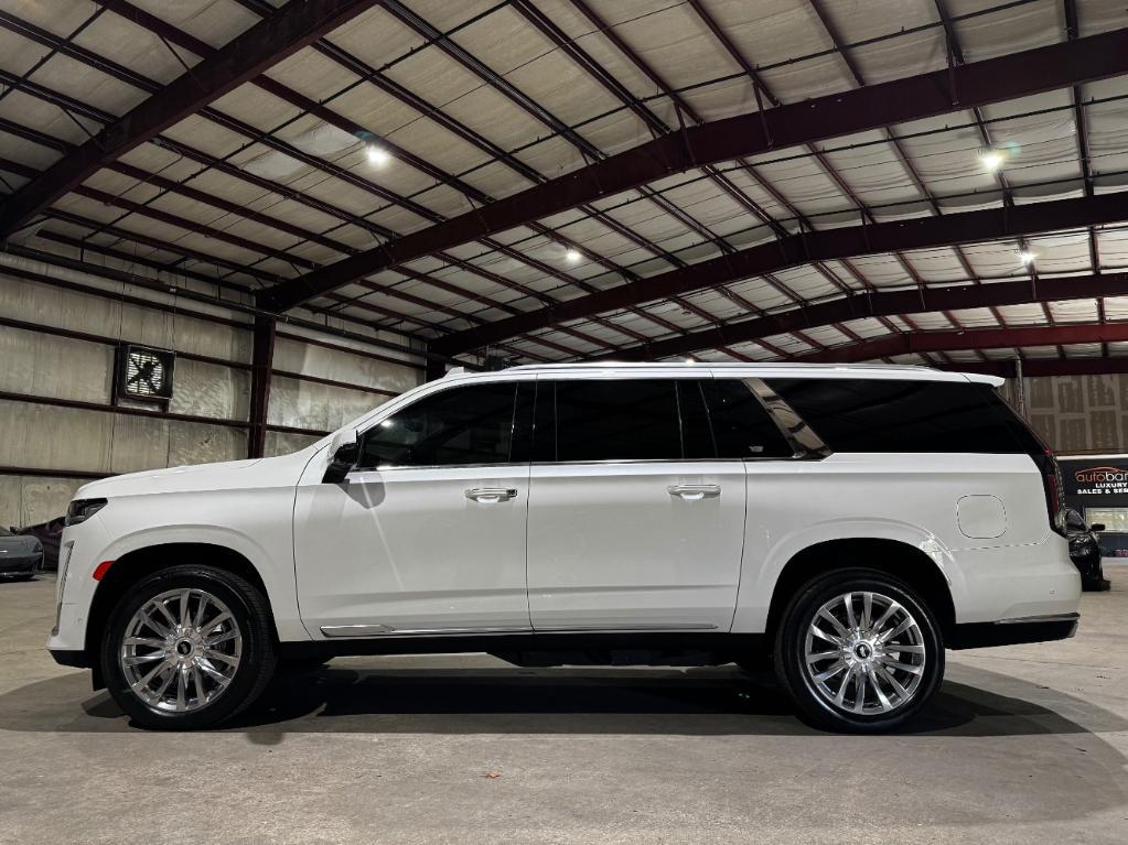 used 2021 Cadillac Escalade ESV car, priced at $52,999
