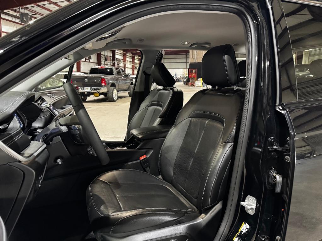 used 2023 Jeep Grand Cherokee car, priced at $31,499