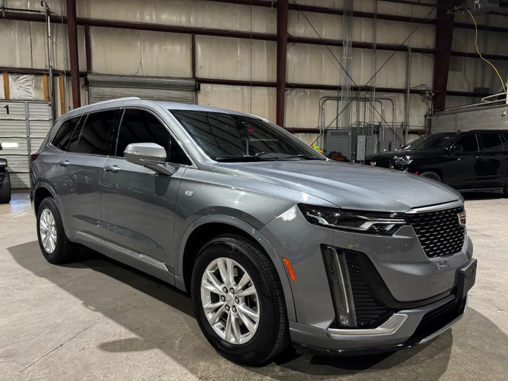used 2022 Cadillac XT6 car, priced at $28,999