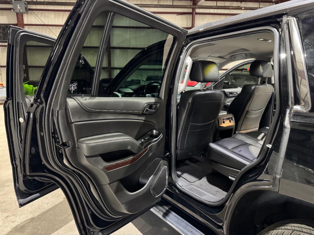 used 2019 GMC Yukon car, priced at $23,999