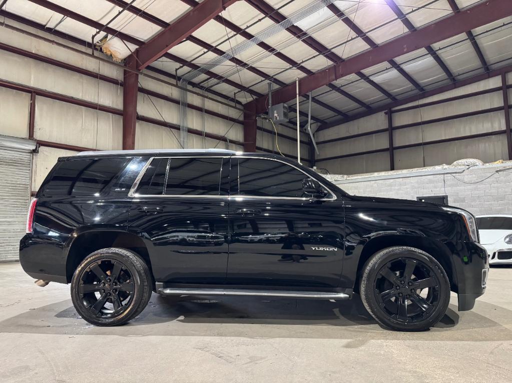 used 2019 GMC Yukon car, priced at $23,999