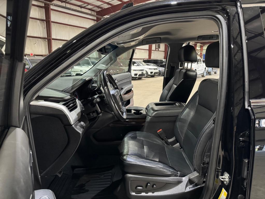 used 2019 GMC Yukon car, priced at $23,999