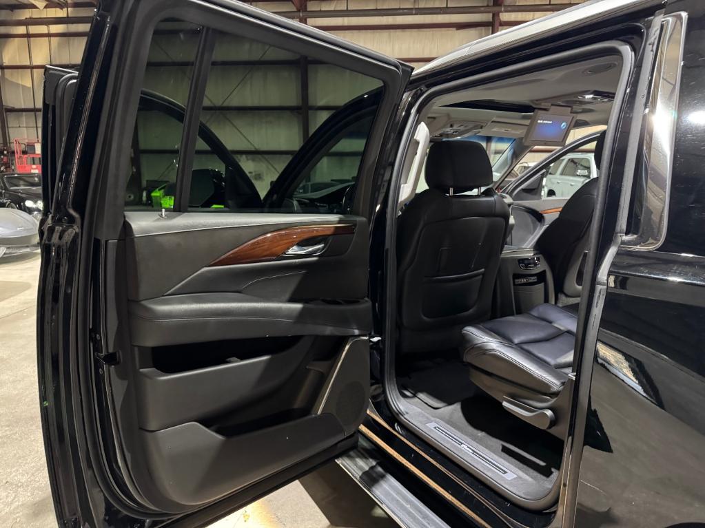 used 2015 Cadillac Escalade ESV car, priced at $24,999