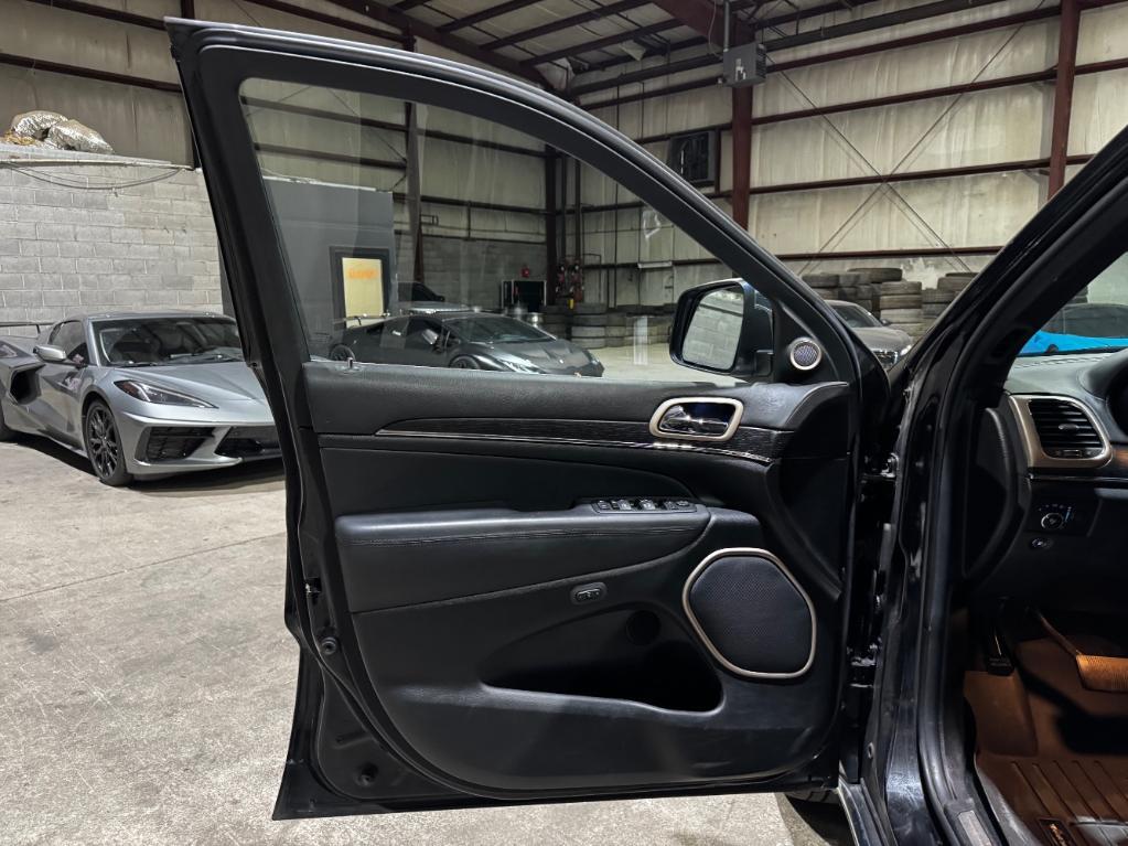 used 2014 Jeep Grand Cherokee car, priced at $13,499
