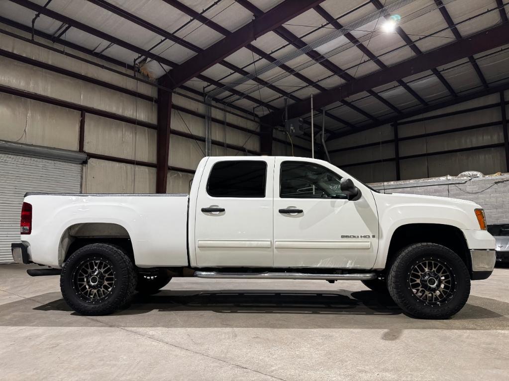 used 2009 GMC Sierra 2500 car, priced at $15,999