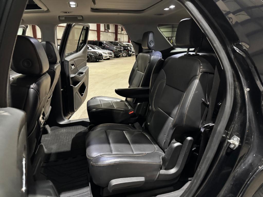 used 2018 Chevrolet Traverse car, priced at $17,499