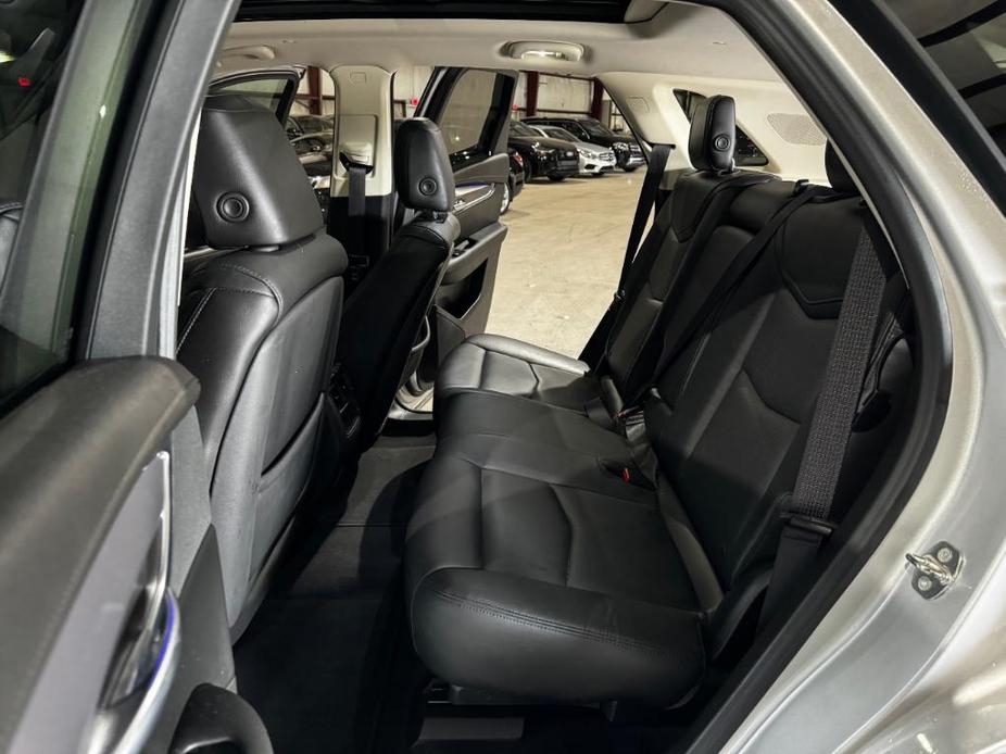 used 2018 Cadillac XT5 car, priced at $19,999