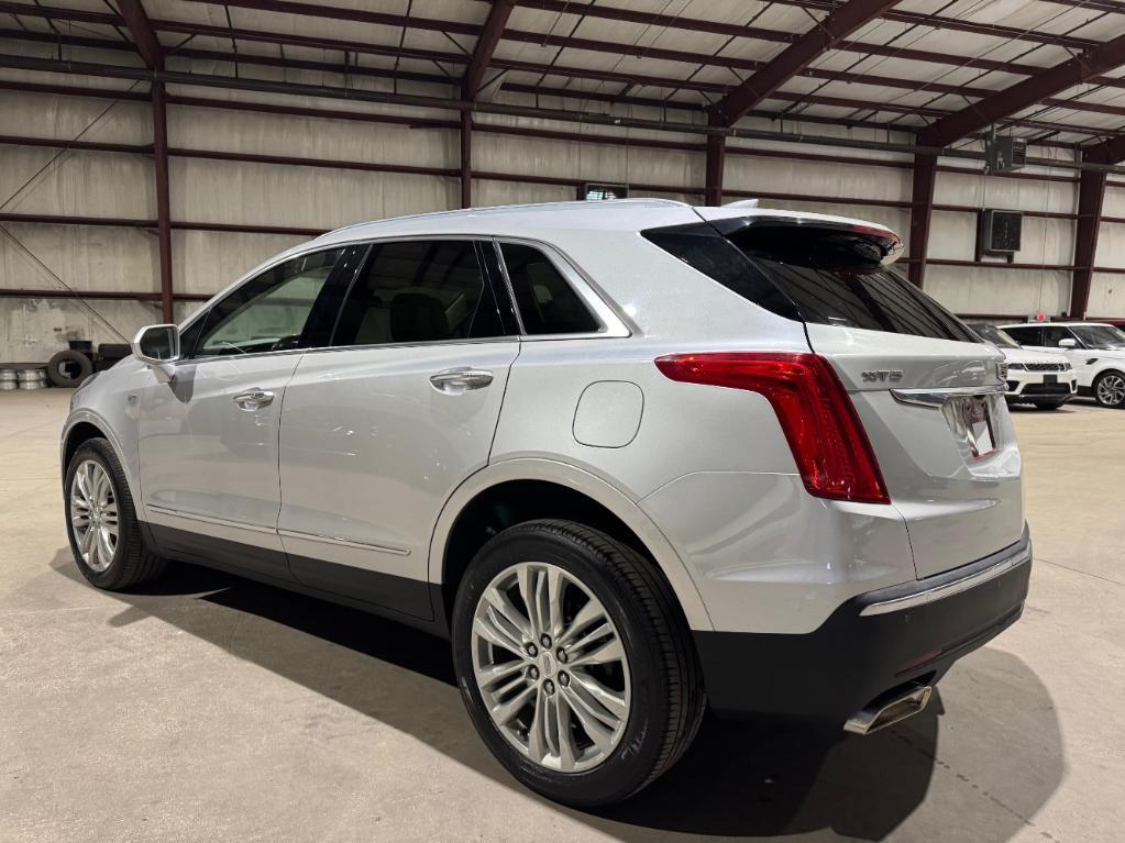 used 2019 Cadillac XT5 car, priced at $19,999