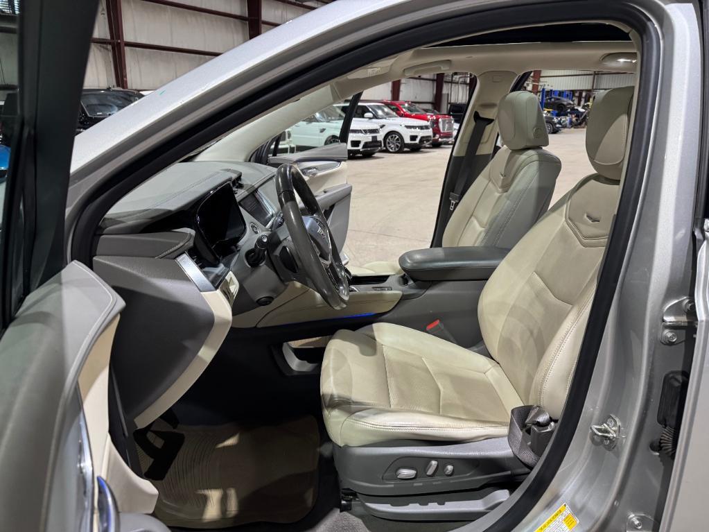 used 2019 Cadillac XT5 car, priced at $19,999