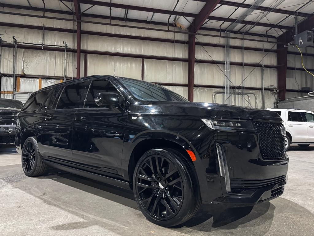 used 2021 Cadillac Escalade ESV car, priced at $54,999