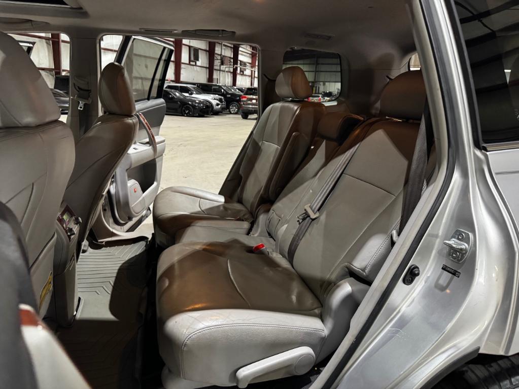 used 2013 Toyota Highlander car, priced at $8,499