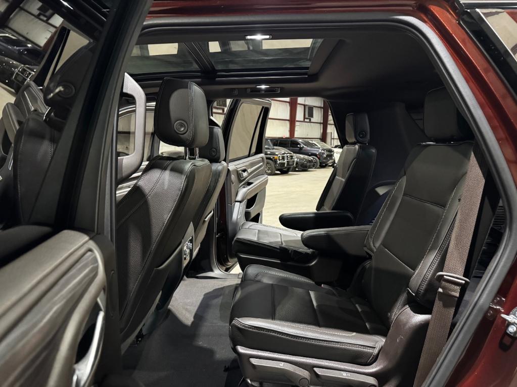 used 2022 GMC Yukon car, priced at $52,999