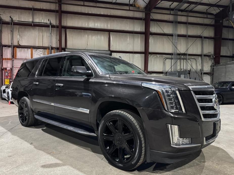 used 2015 Cadillac Escalade ESV car, priced at $24,999