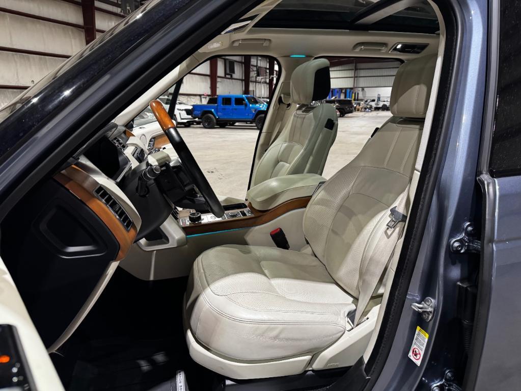 used 2022 Land Rover Range Rover car, priced at $35,999