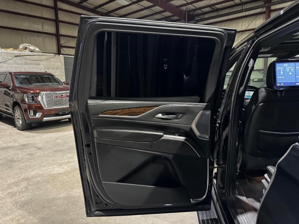 used 2021 Cadillac Escalade ESV car, priced at $58,999
