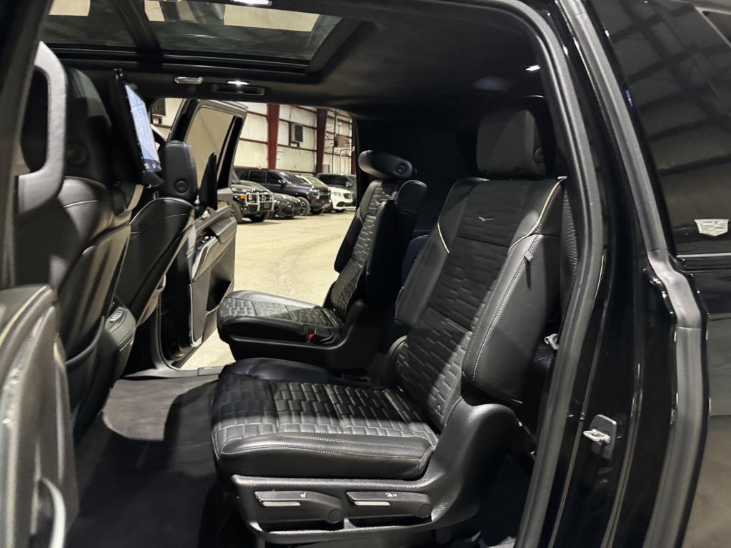 used 2021 Cadillac Escalade ESV car, priced at $58,999