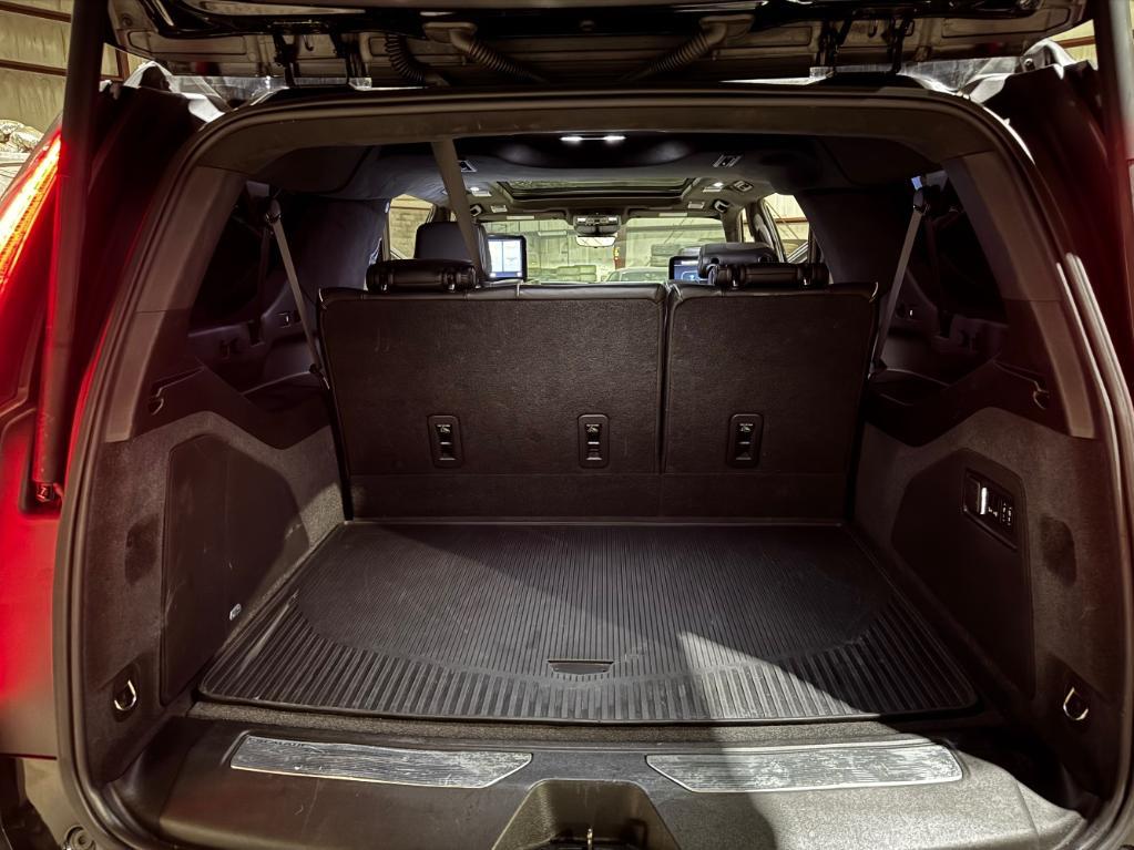 used 2021 Cadillac Escalade ESV car, priced at $58,999
