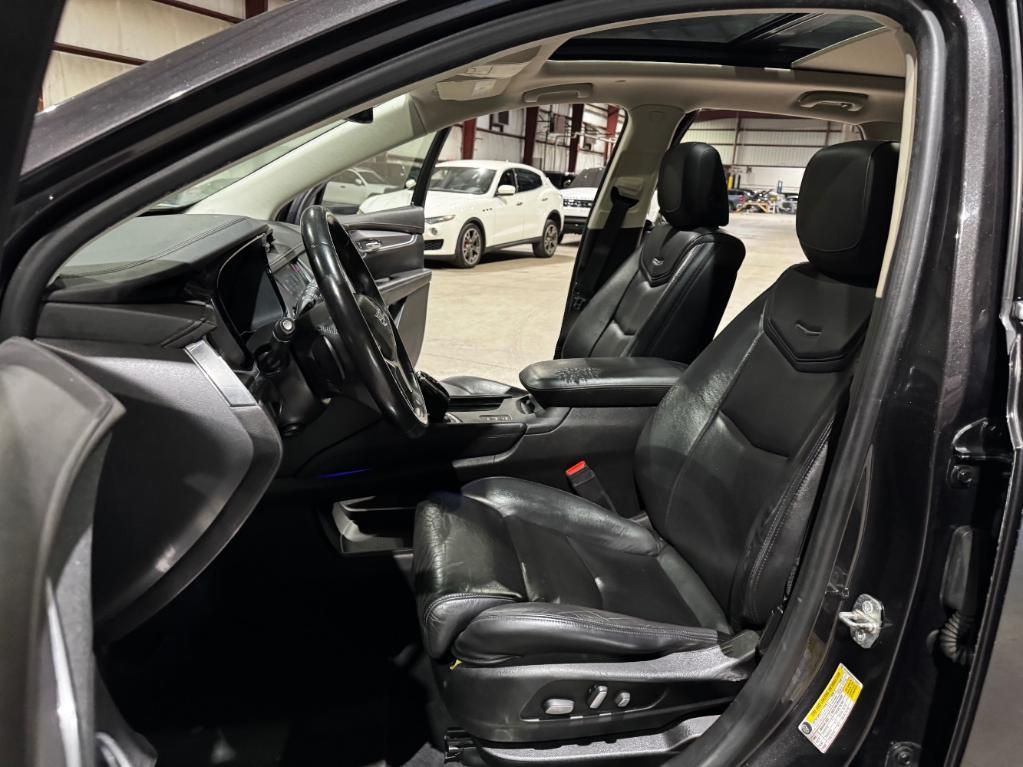 used 2017 Cadillac XT5 car, priced at $17,999