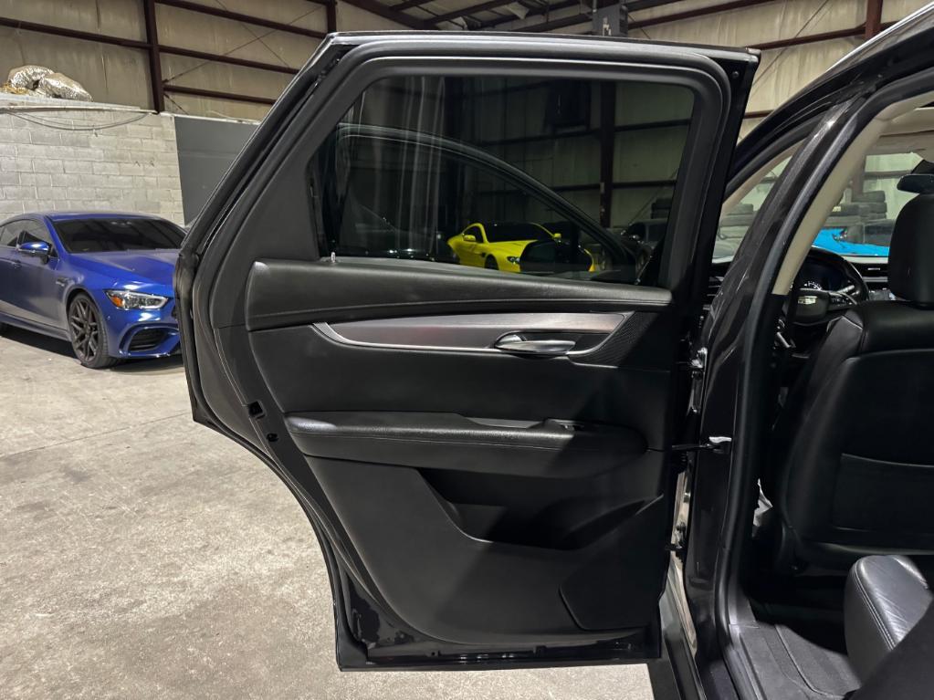 used 2017 Cadillac XT5 car, priced at $17,999