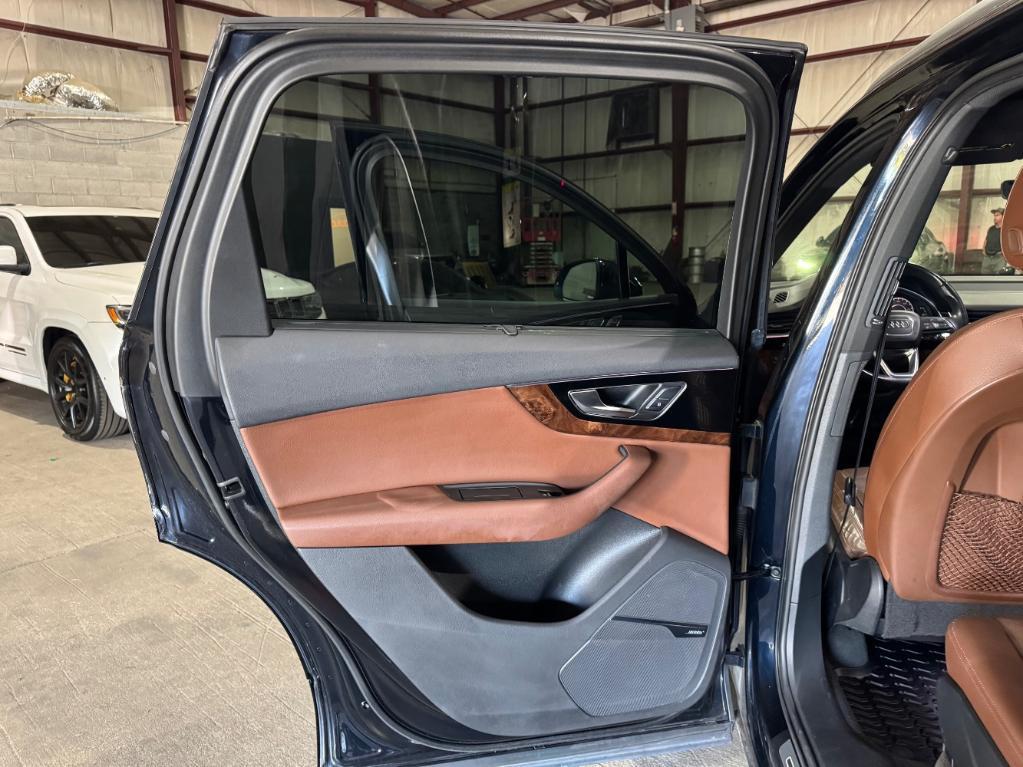 used 2017 Audi Q7 car, priced at $13,899