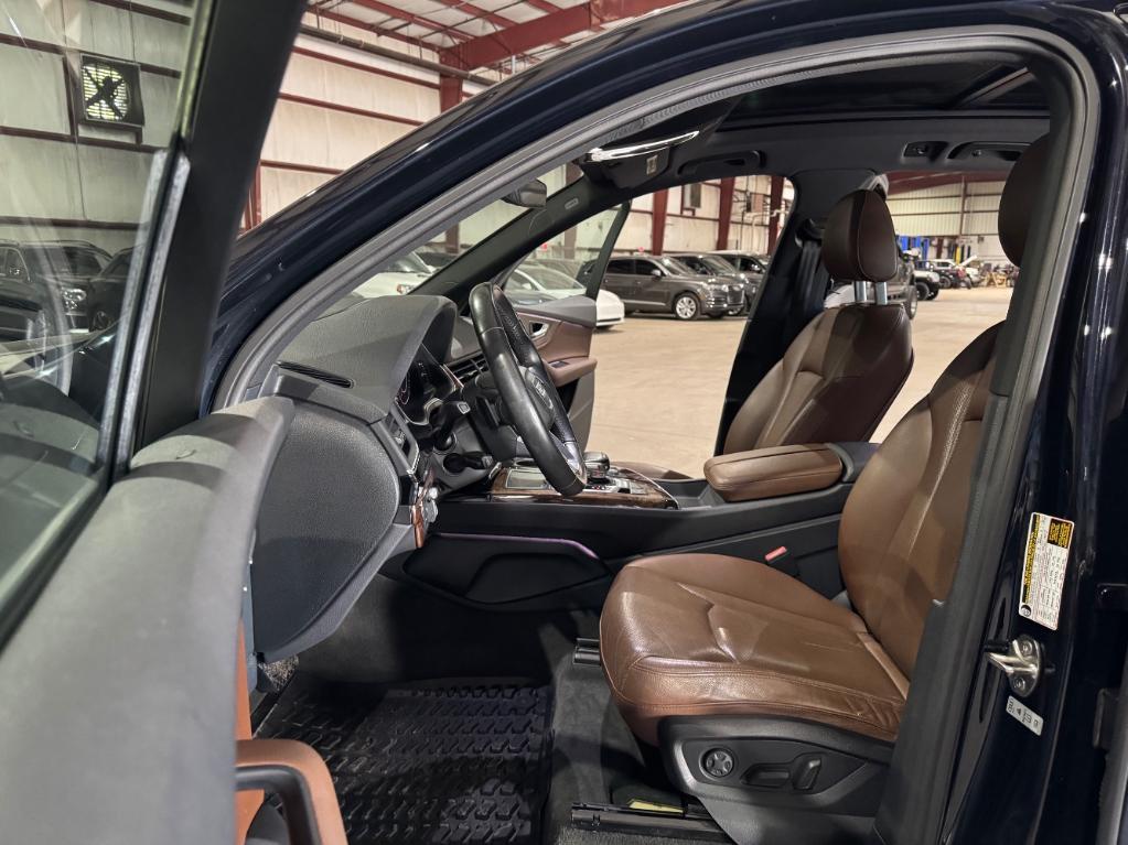 used 2017 Audi Q7 car, priced at $13,899