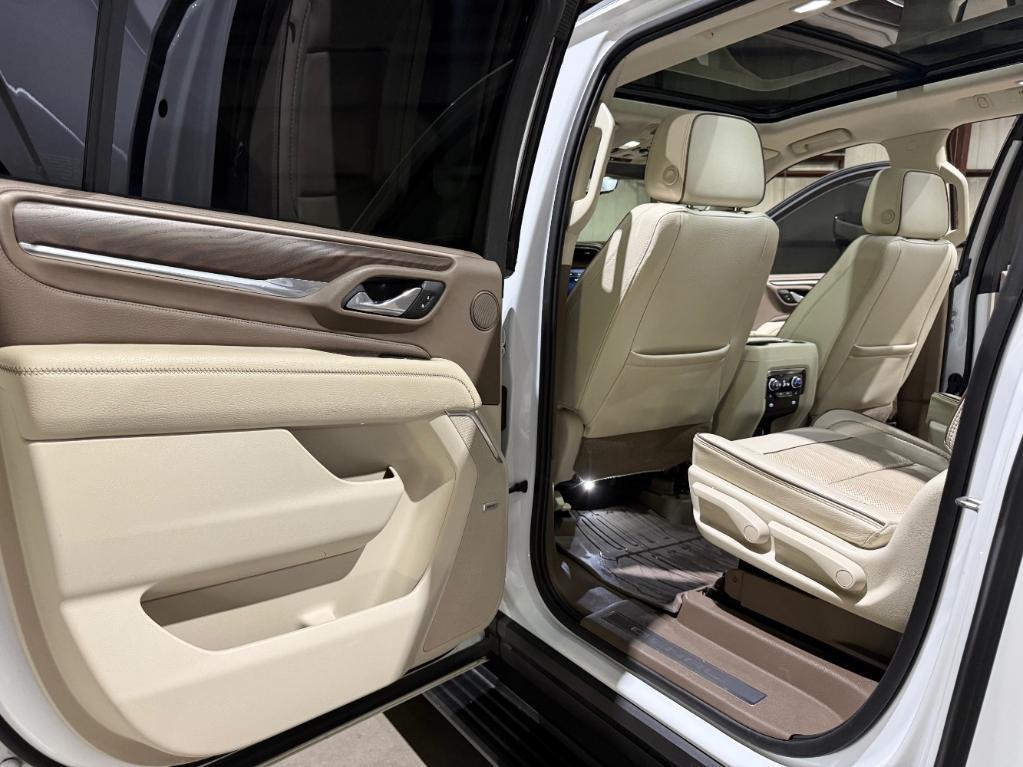 used 2021 GMC Yukon XL car, priced at $49,699