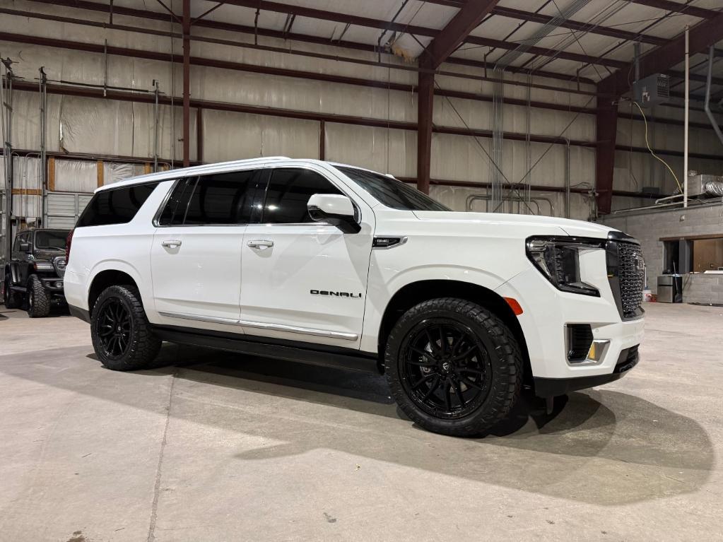 used 2021 GMC Yukon XL car, priced at $49,699