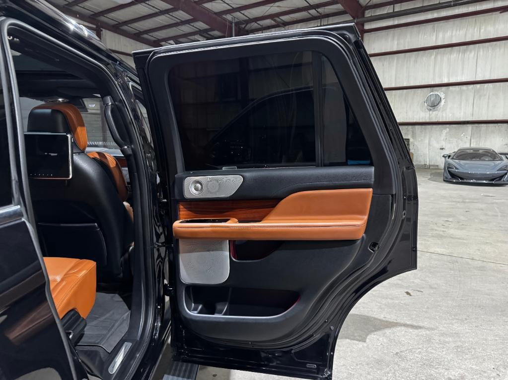 used 2019 Lincoln Navigator car, priced at $37,499