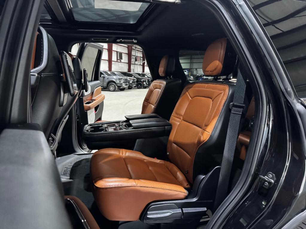 used 2019 Lincoln Navigator car, priced at $37,499