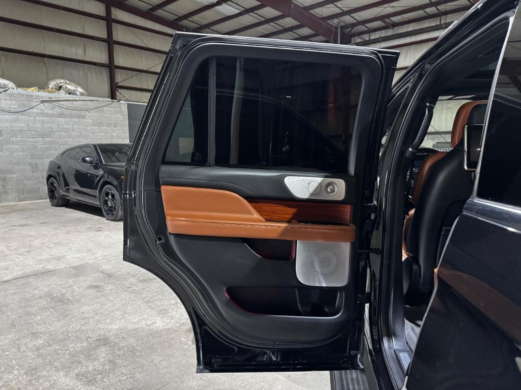 used 2019 Lincoln Navigator car, priced at $37,499