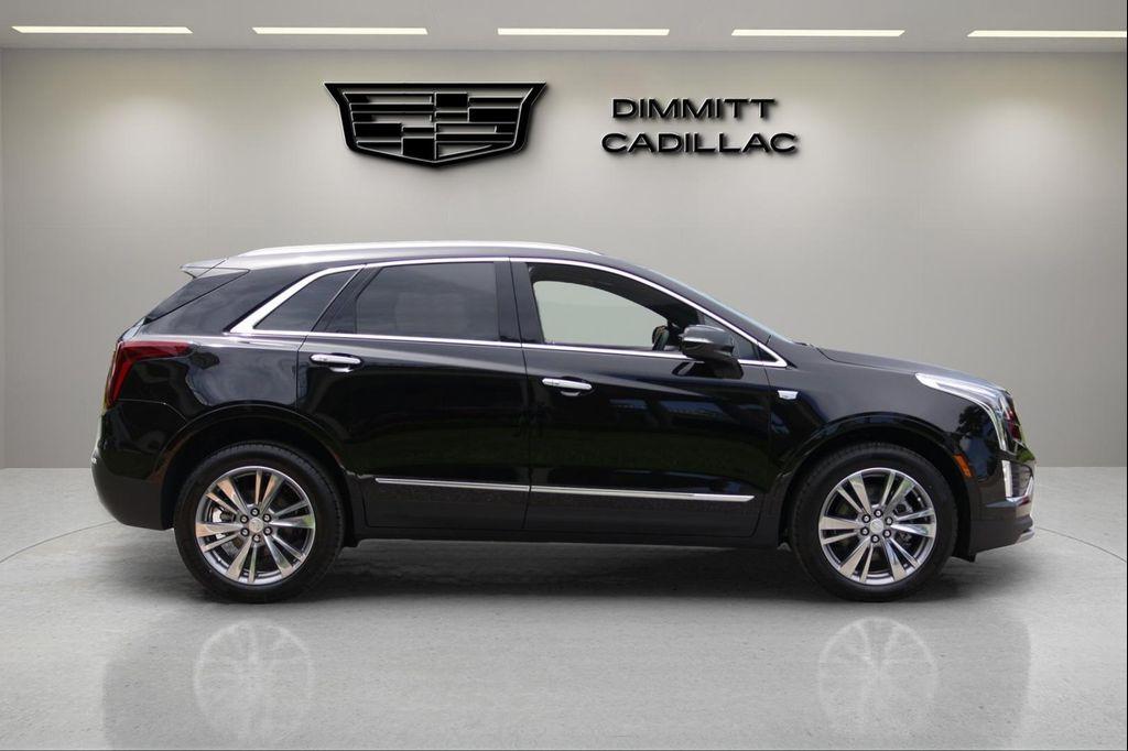 new 2025 Cadillac XT5 car, priced at $52,866