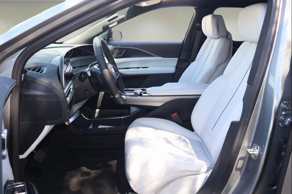 new 2025 Cadillac LYRIQ car, priced at $61,682