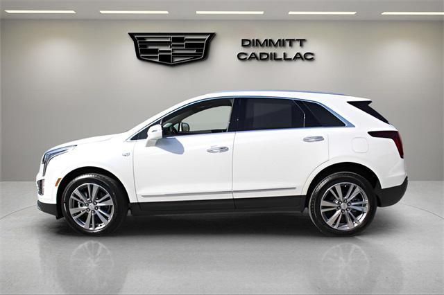new 2025 Cadillac XT5 car, priced at $52,715
