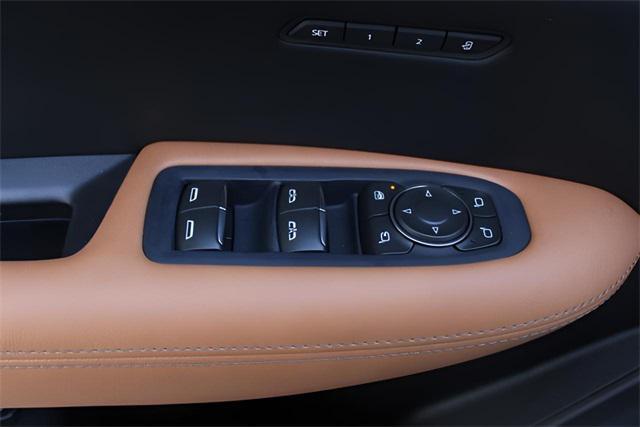 new 2025 Cadillac XT5 car, priced at $52,715