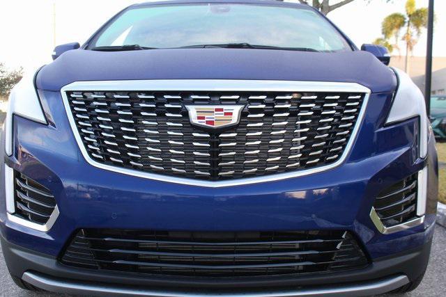 new 2025 Cadillac XT5 car, priced at $53,615