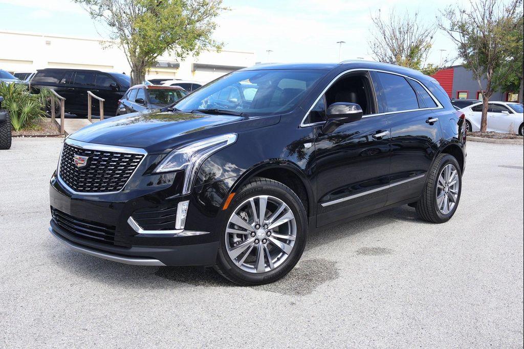 new 2025 Cadillac XT5 car, priced at $48,484
