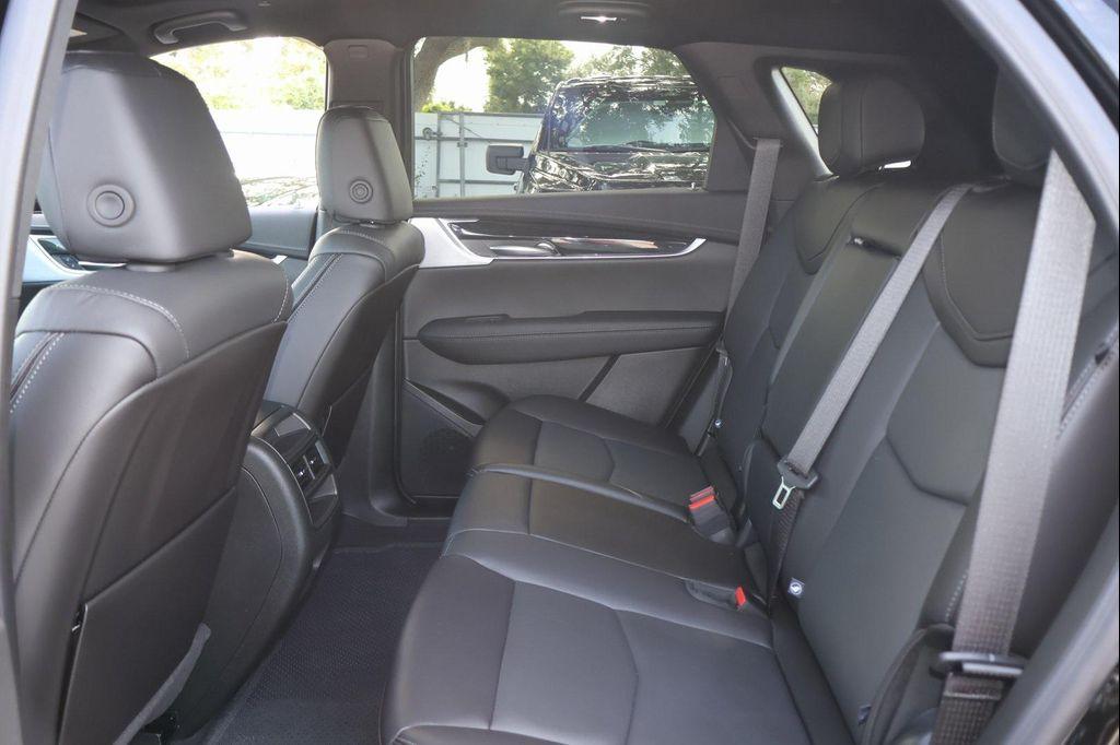 new 2025 Cadillac XT5 car, priced at $48,484