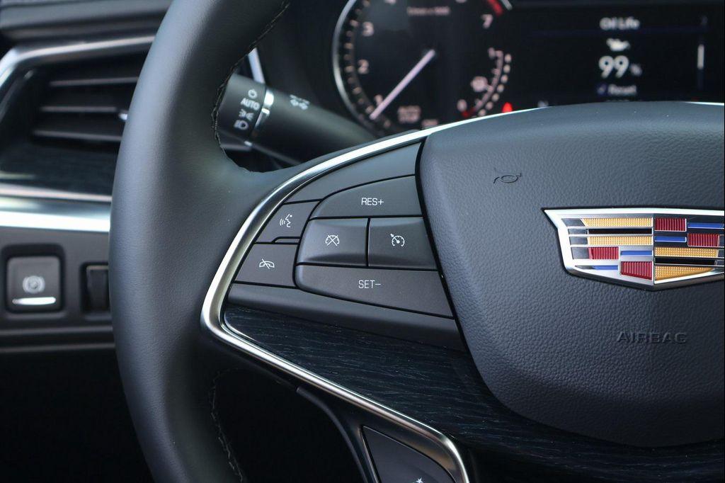 new 2025 Cadillac XT5 car, priced at $48,484