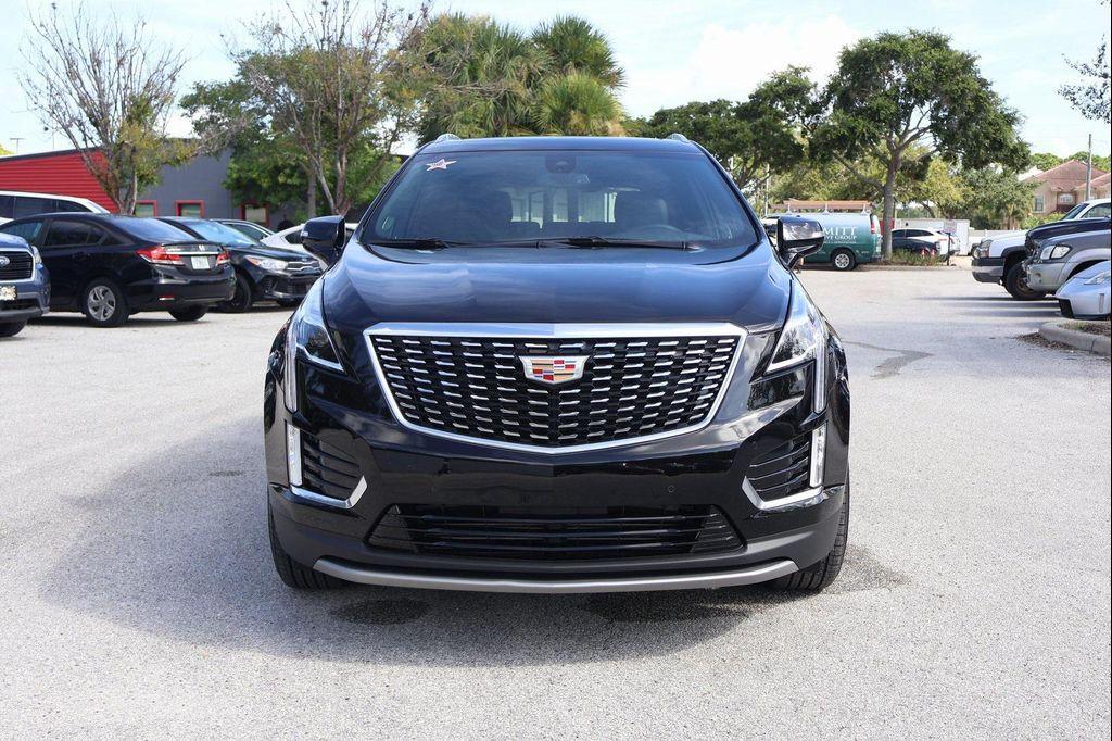 new 2025 Cadillac XT5 car, priced at $48,484