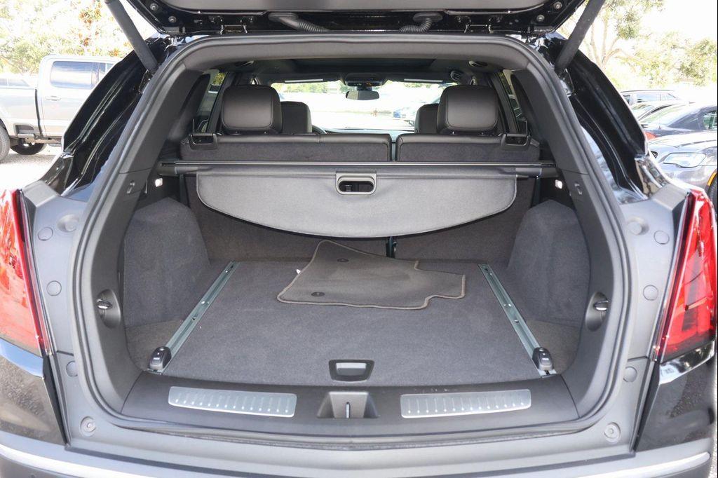 new 2025 Cadillac XT5 car, priced at $48,484