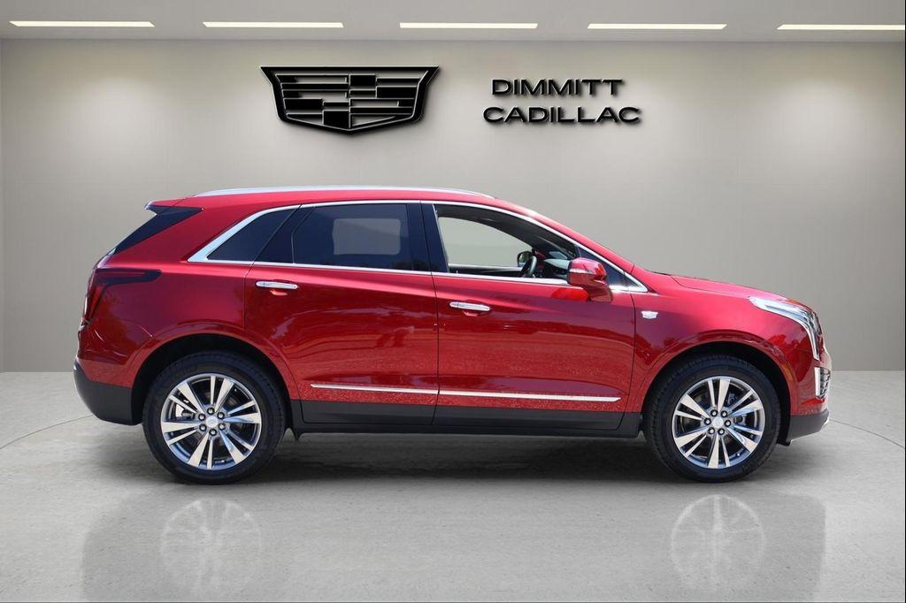 new 2025 Cadillac XT5 car, priced at $50,216