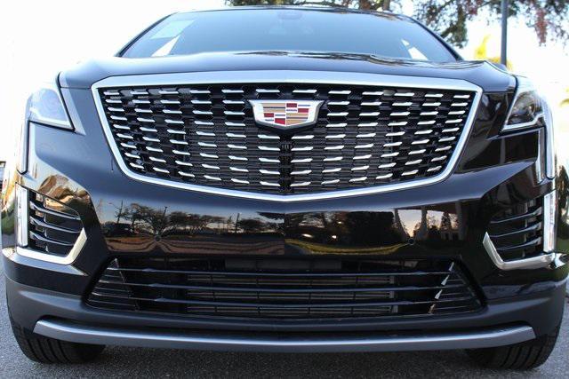 new 2025 Cadillac XT5 car, priced at $53,615