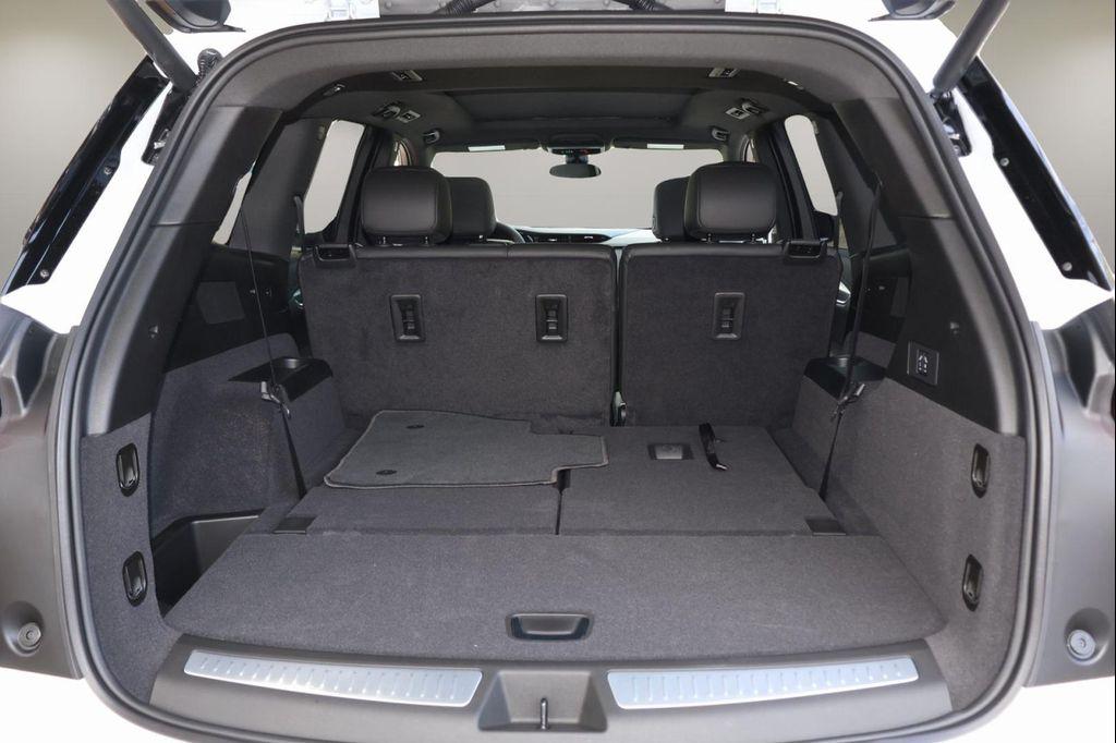 new 2025 Cadillac XT6 car, priced at $48,877