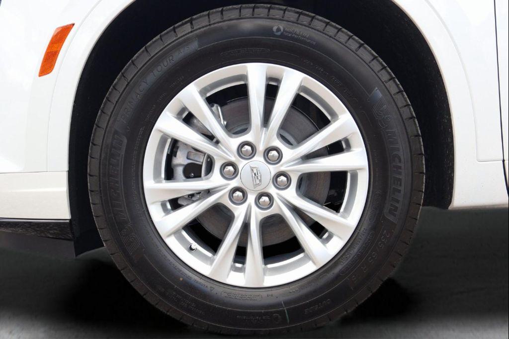 new 2025 Cadillac XT6 car, priced at $48,877