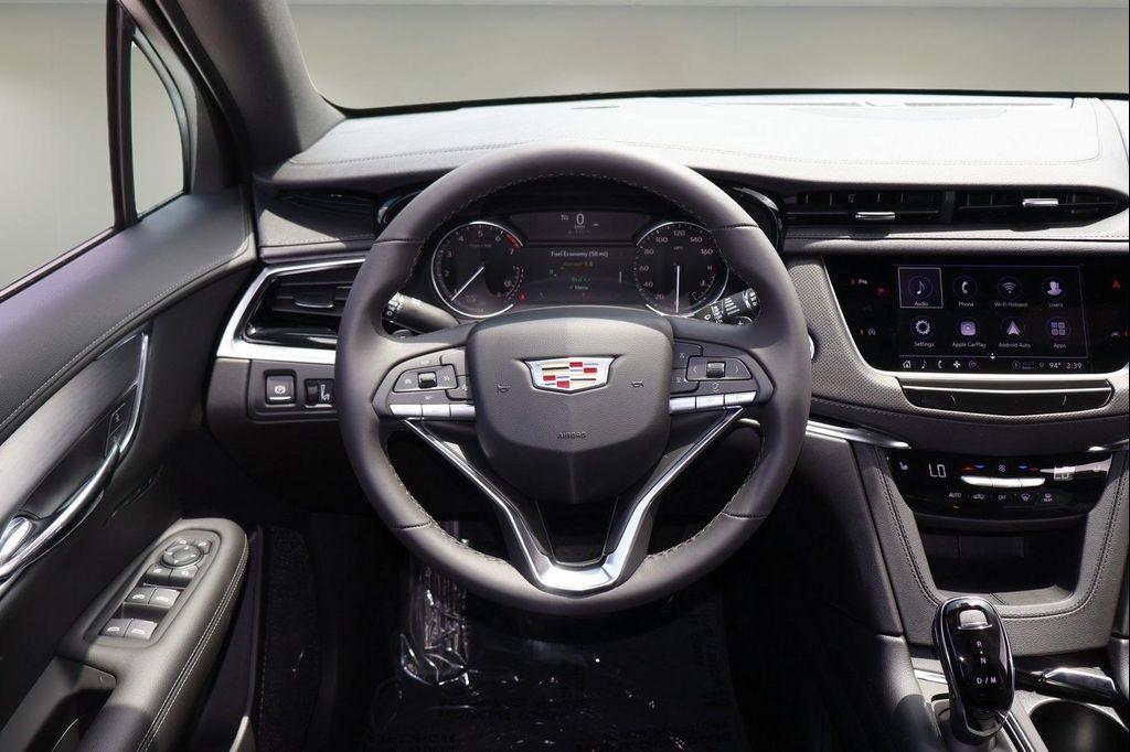new 2025 Cadillac XT6 car, priced at $48,877